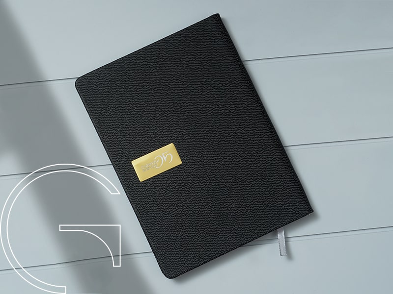 سررسید وزیری روزانه چرم مصنوعی خاویاری مشکی