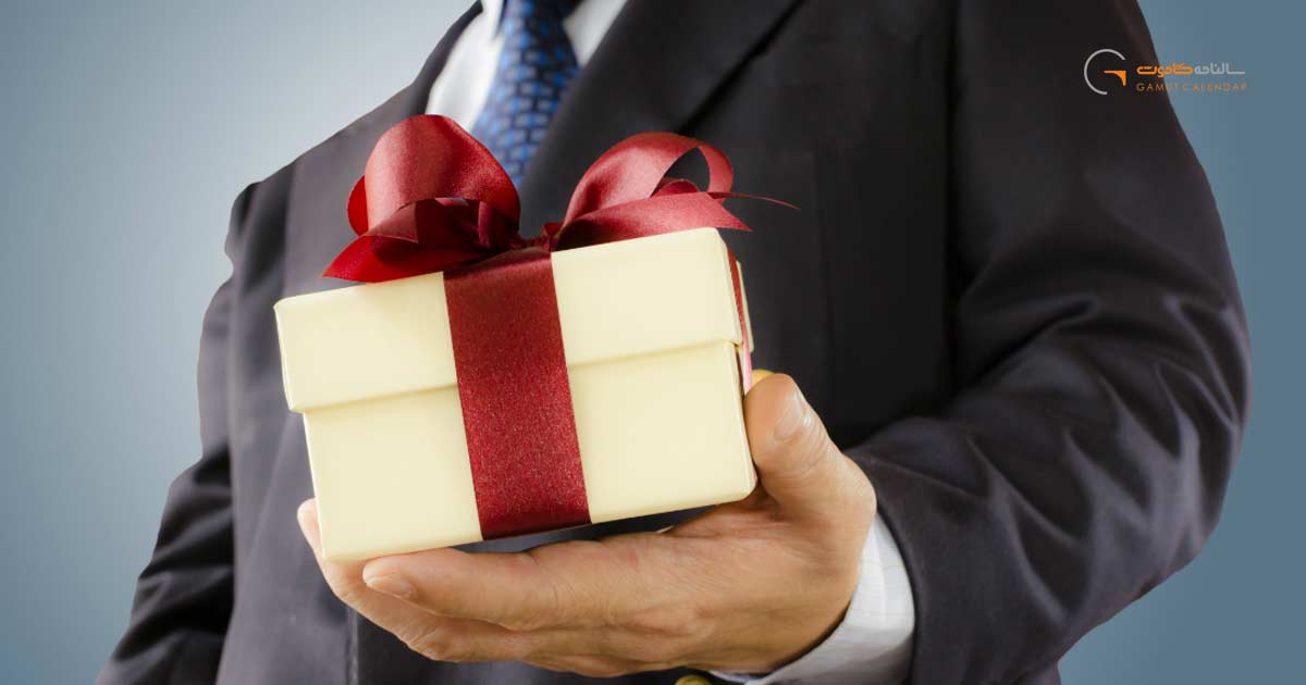 5 هدیه با ارزش و ماندگار برای کارمندان