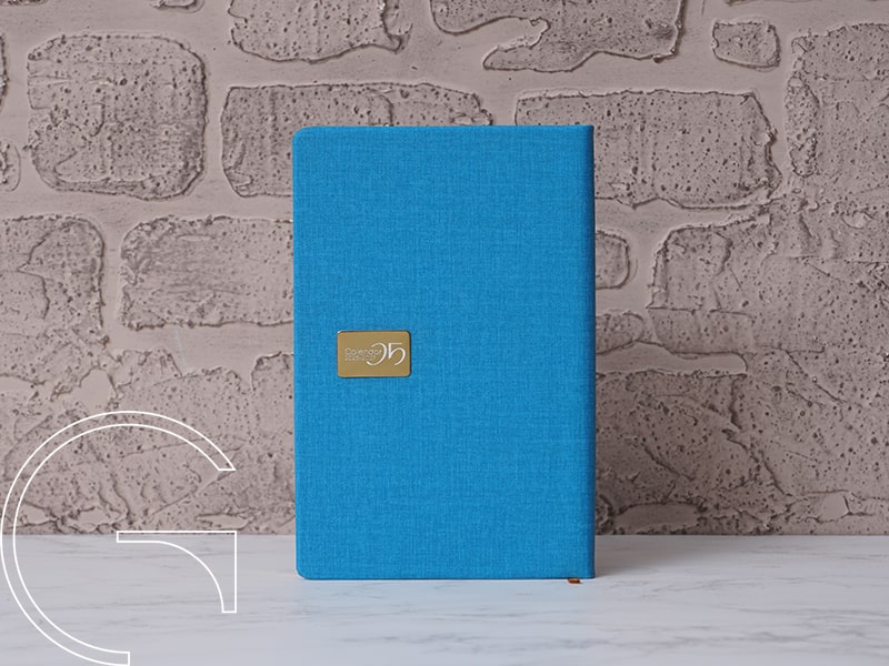 سررسید آبی لب طلا